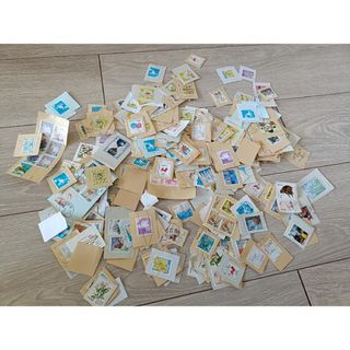 使用済み切手　日本　色々な絵柄の切手　380枚以上　